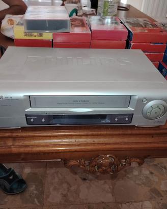 Videoregistratore con cassette