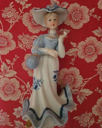 Statuina vintage in porcellana dama elegante