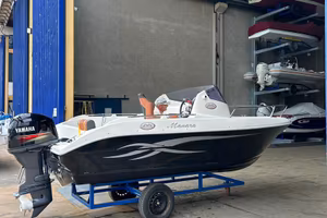 MANARA 550 walkaround (cabina piccola)