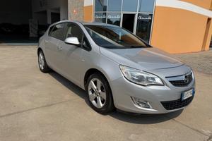 Opel Astra 1.4 Turbo 140CV 5 porte Cosmo