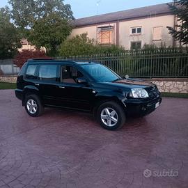 NISSAN X-Trail 2,2 tdi 4x4 ASI