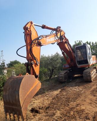 Escavatore Hitachi 210