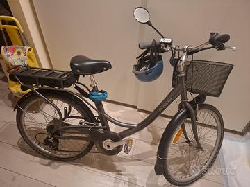 Bicicletta a pedalata assistita btwin unisex