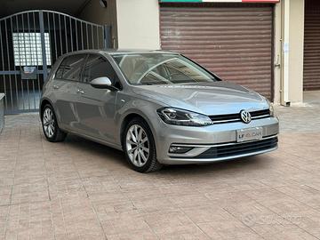 Volkswagen Golf 7.5 1.6 TDI 115 cv DSG Business Bl