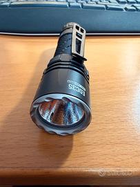 Torcia Nitecore Edc35