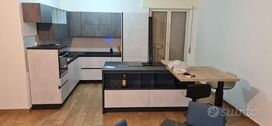 cucina completa stile americano