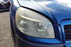 Proiettore destro FIAT DOBLO del 2006