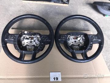 Volante evoque