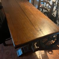 Tavolo in legno massello