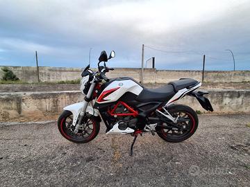 Moto benelli bn 251 abs
