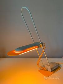 Lampada da tavolo design vintage