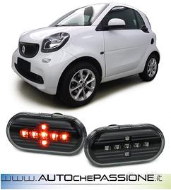 Coppia frecce a led fume Smart Fortwo Forfour 453