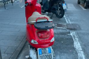 Vespa 150cc XL rossa