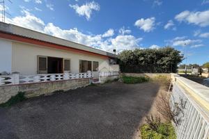 CASA SEMINDIPENDENTE A BARI