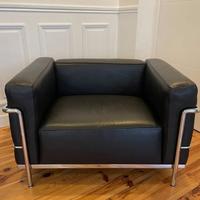 MDF ITALIA 1511 Poltrona LC3 in pelle nera