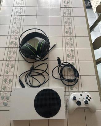 Xbox series s bianca 512gb + cuffie gaming