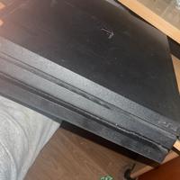 ps4 pro nuovo con cavi