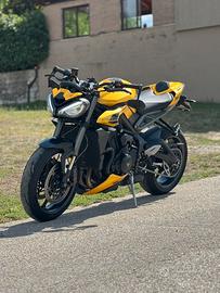 Triumph street triple 765 RS