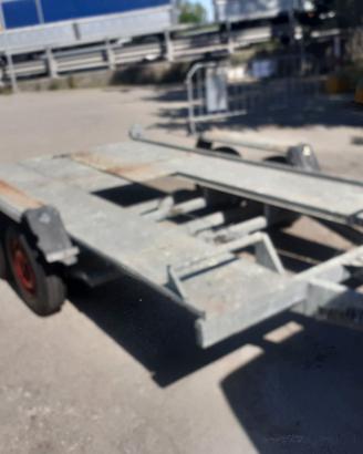 Carrello trasporto auto