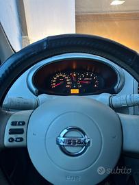 Macchina Nissan Micra