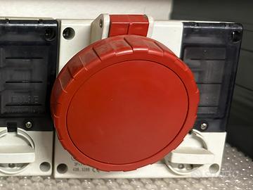 Presa interbloccata Scame 400.16864 poli 400V 16A