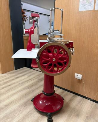 Affettatrice SEMI-NUOVA PROFESSIONALE