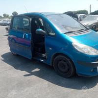 Peugeot 1007 2008 Demolita - Per Ricambi