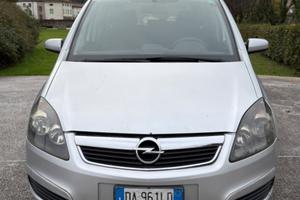 Opel Zafira 1.9 16V CDTI 150CV Cosmo