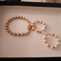 orecchini e bracciale 