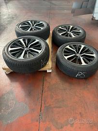 Toyota hilander set gomme + cerchi