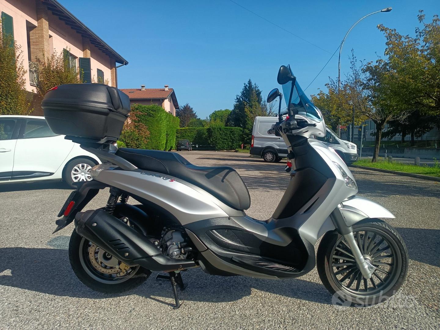 Piaggio Beverly 350 SportTouring ie ABS (2011 - 17) Usata a Roma