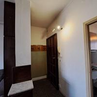 AMPIO TRE LOCALI DA RISTRURTTURARE AL TERZP PIANO