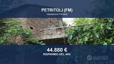 Immobile in asta di 760 m² a Petritoli