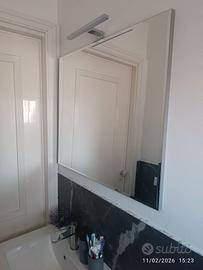 specchio bagno con luce