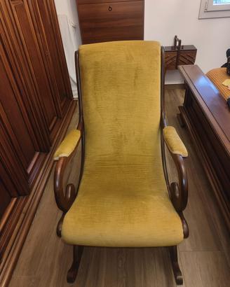 Sedia a dondolo vintage