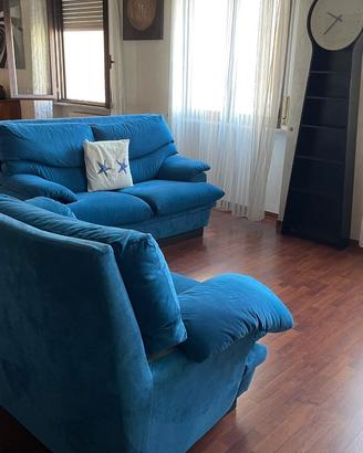 Divano alcantara azzurro 2 posti