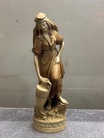Statua Royal Dux in Ceramica antica