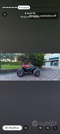 Quad giocattolo da bambino