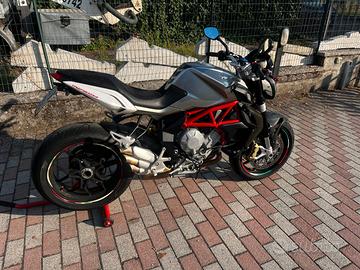 MV Agusta Brutale 800 EAS ABS