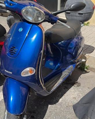 Vespa piaggio 125 ET4