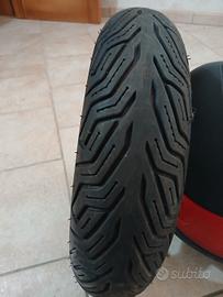 Gomme e cerchi + bauletto per  Burgman 400