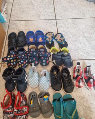 Scarpe e ciabatte bimbo da taglia 20 a 22