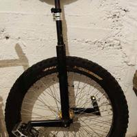 Monociclo QU-AX Muni 24"