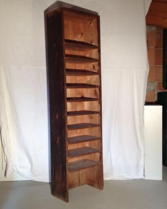 Antico scaffale legno