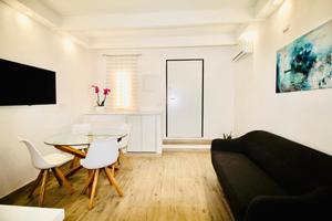 Bilocale Completamente Ristrutturato