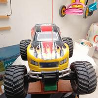 Macchina a scoppio telecomandata a benzina