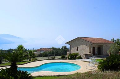 VILLA SINGOLA A ISPANI