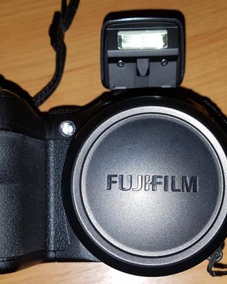 Fotocamera digitale fujifilm finepix s 2000hd