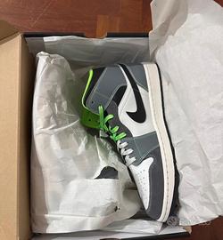 Air jordan 1 mid SE “action green” tg46 us12