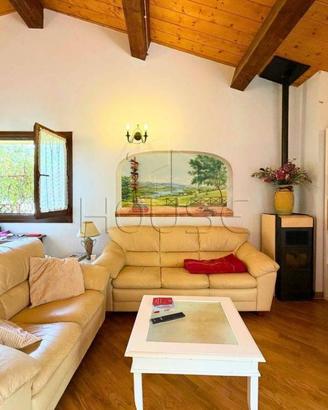 Appartamento di 95 m² con 3 locali e box auto a Ca